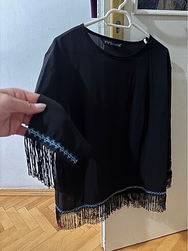l Beden Püsküllü bluz