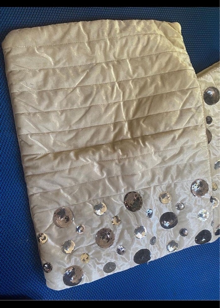 Kadifemsi yatak örtüsü - Görsel 3