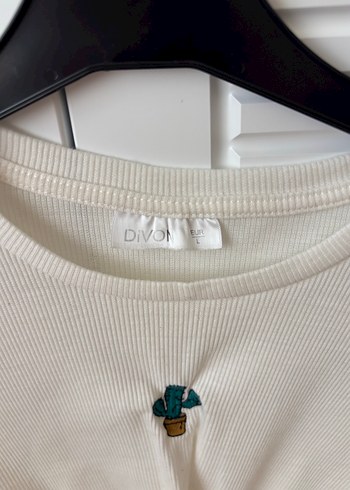 Beyaz Pamuklu Tişört - Görsel 2