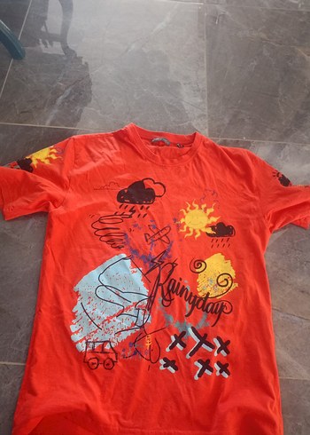 Kırmızı Baskılı Erkek  Tişörtü - Görsel 2