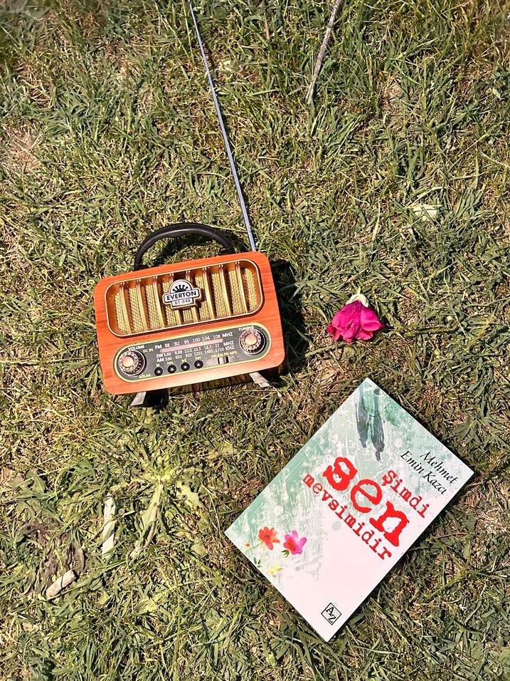 Şimdi Sen Mevsimidir - Mehmet Emin Kaza - Görsel 2