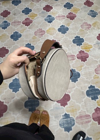 Bej Yuvarlak Deri Kadın Çanta - Görsel 3