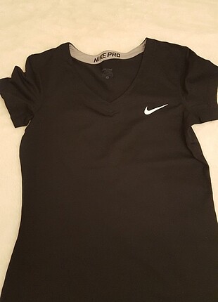 Nike spor tshirt 