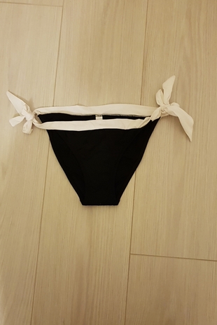 dagi bikini