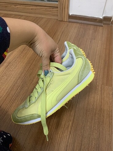 37 Beden sarı Renk Puma ayakkabı