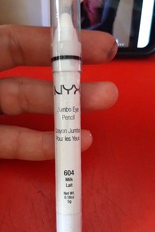 NYX JUMBO GÖZ KALEMİ BEYAZ