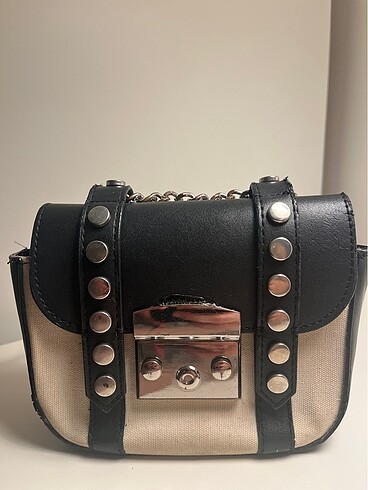 Zara Zara zımbalı çanta