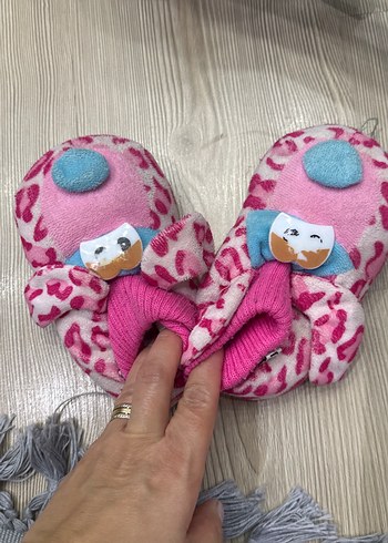 Kız Çocuk Renkli Leopar Desenli Sıcak Ev Terliği Twigy - Görsel 4