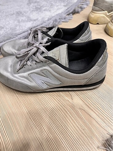 42 Beden New BALANCE 410 Spor Ayakkabı