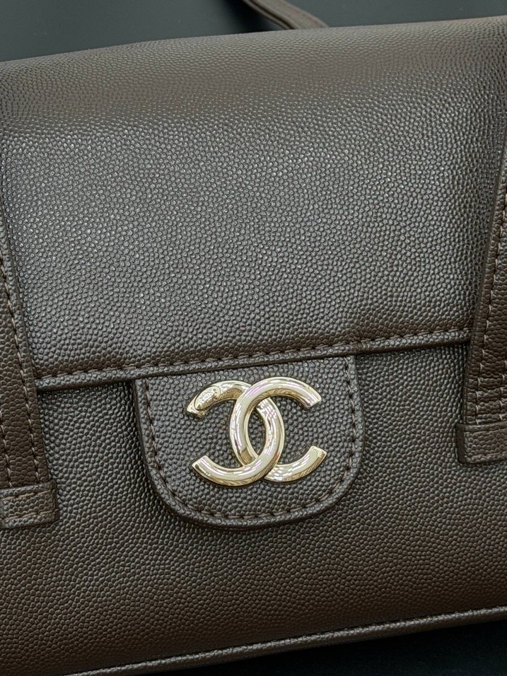 Chanel Kahverengi  Omuz Çantası — görsel 4/9