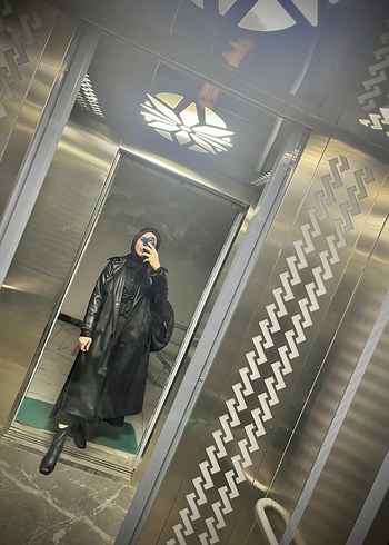 Kadın Siyah Deri Kemerli Uzun Trençkot - Görsel 8