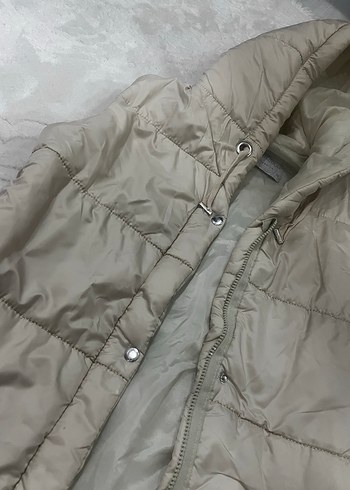 Bej Kapüşonlu Düğmeli Kadın şişme Yelek - Görsel 3