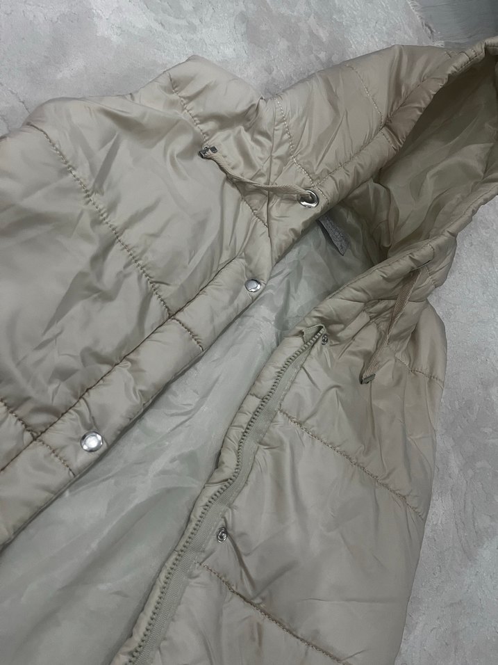 Bej Kapüşonlu Düğmeli Kadın şişme Yelek - Görsel 4