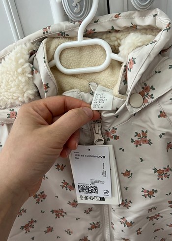 H&M astronot Kapüşonlu, kürklü desenli bebek tulumu - Görsel 4