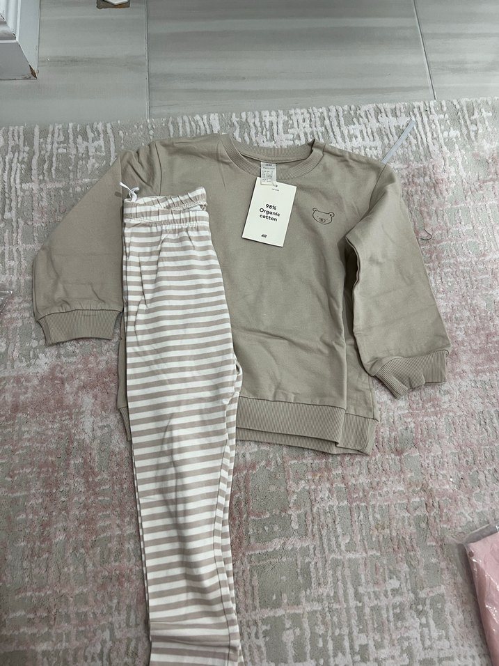 H&M Bej Bebek İkili Sweatshirt ve Tayt Seti - Görsel 2
