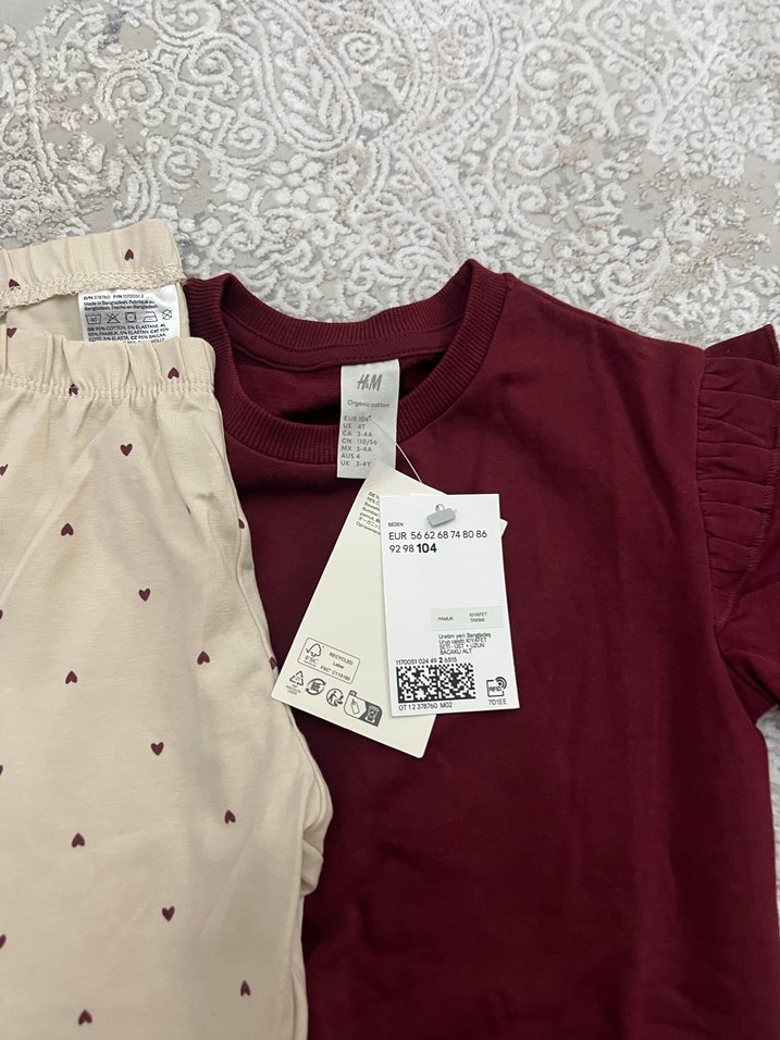 H&M Bordo Fırfırlı Sweatshirt ve Desenli Tayt Seti - Görsel 4