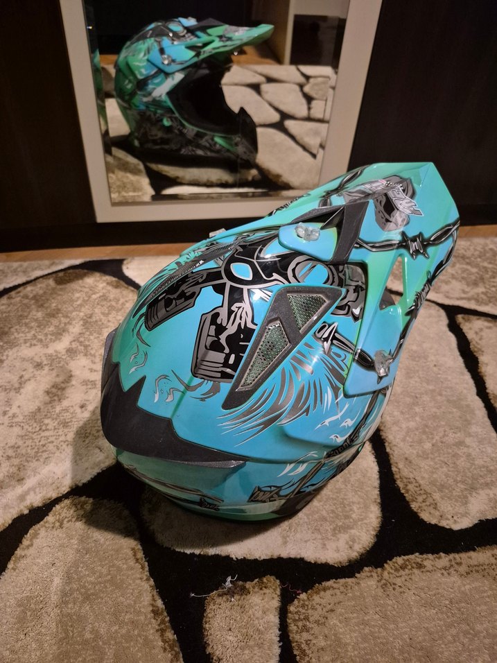 Turkuaz Renkli Desenli Cross Bisiklet Kaskı - Görsel 4