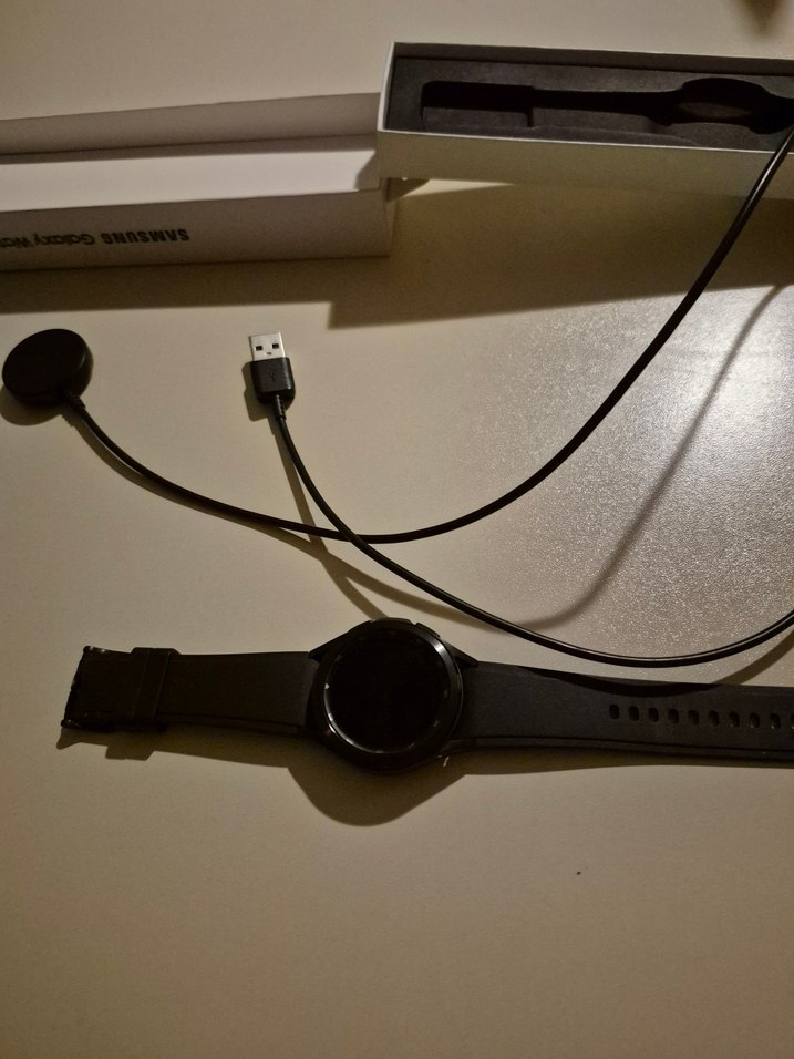 Samsung Galaxy Watch 4 Classic 42mm - Görsel 4