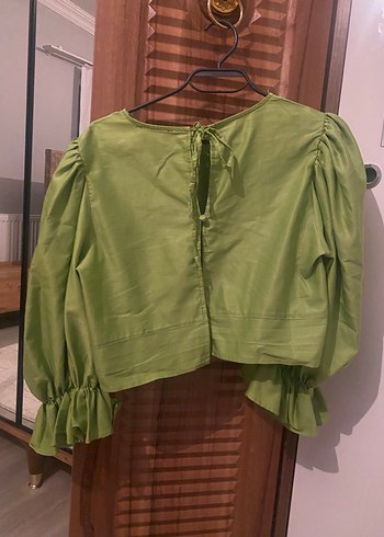 Yeşil saten Volanlı Uzun Kollu Bluz - Görsel 4