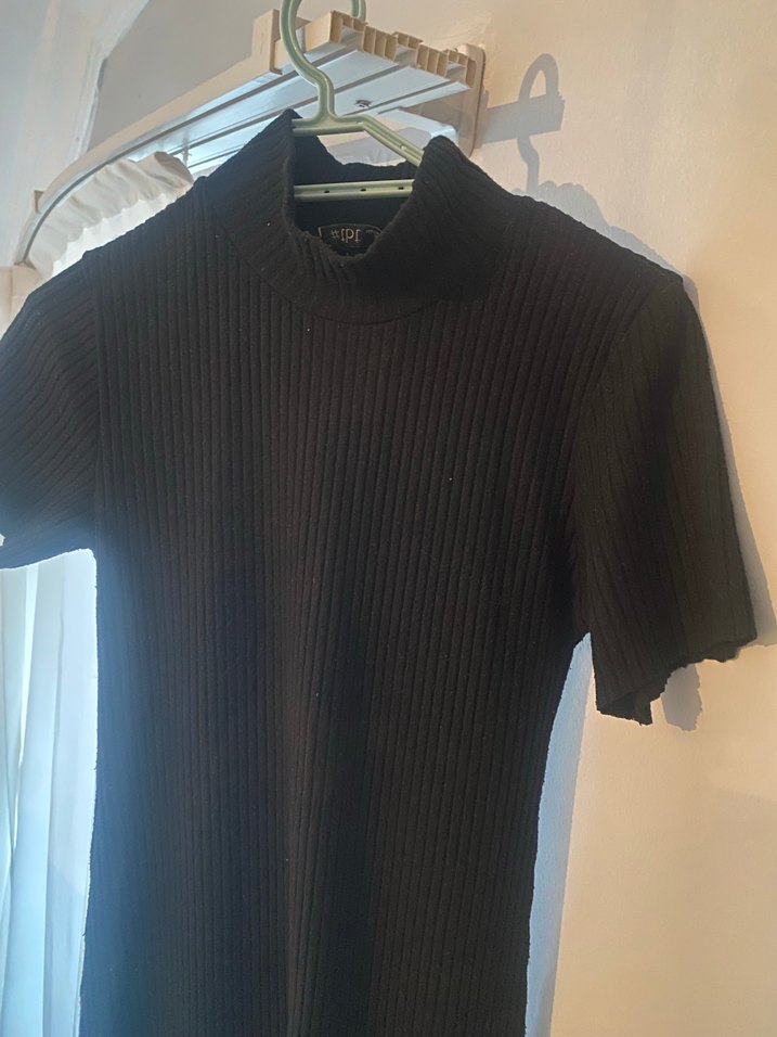 Siyah Yüksek Yakalı Kısa Kollu Uzun triko Elbise - Görsel 2