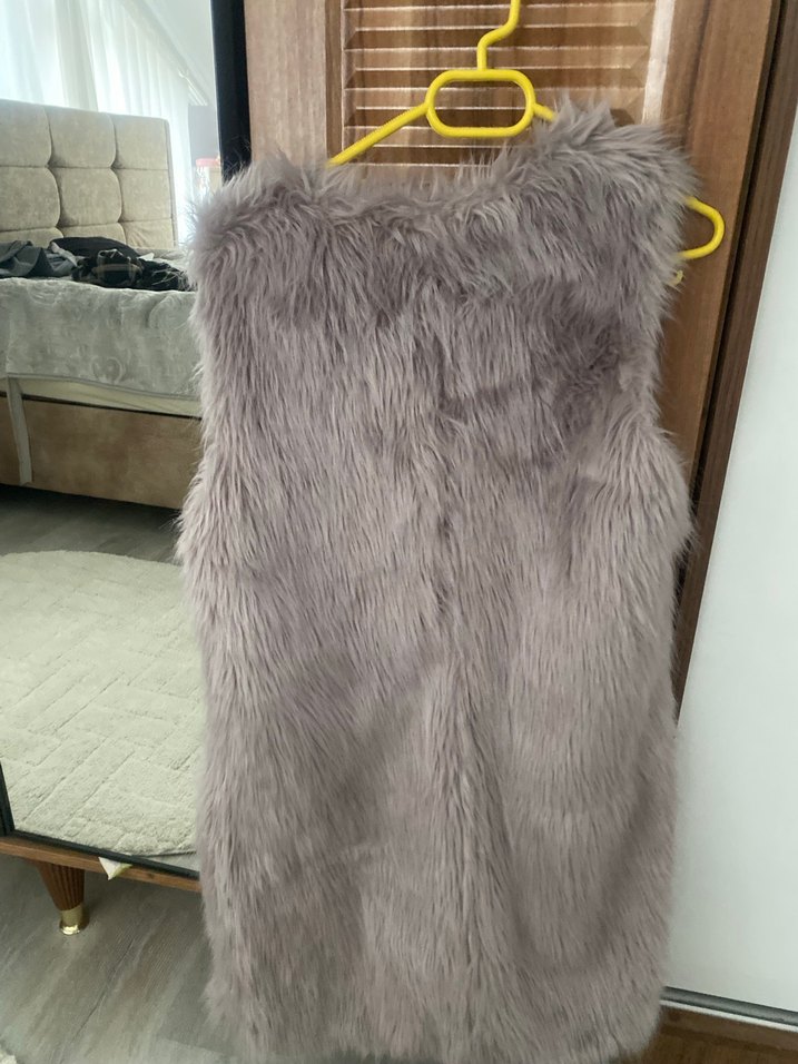 Gri Kürklü Kadın Yelek - Görsel 2