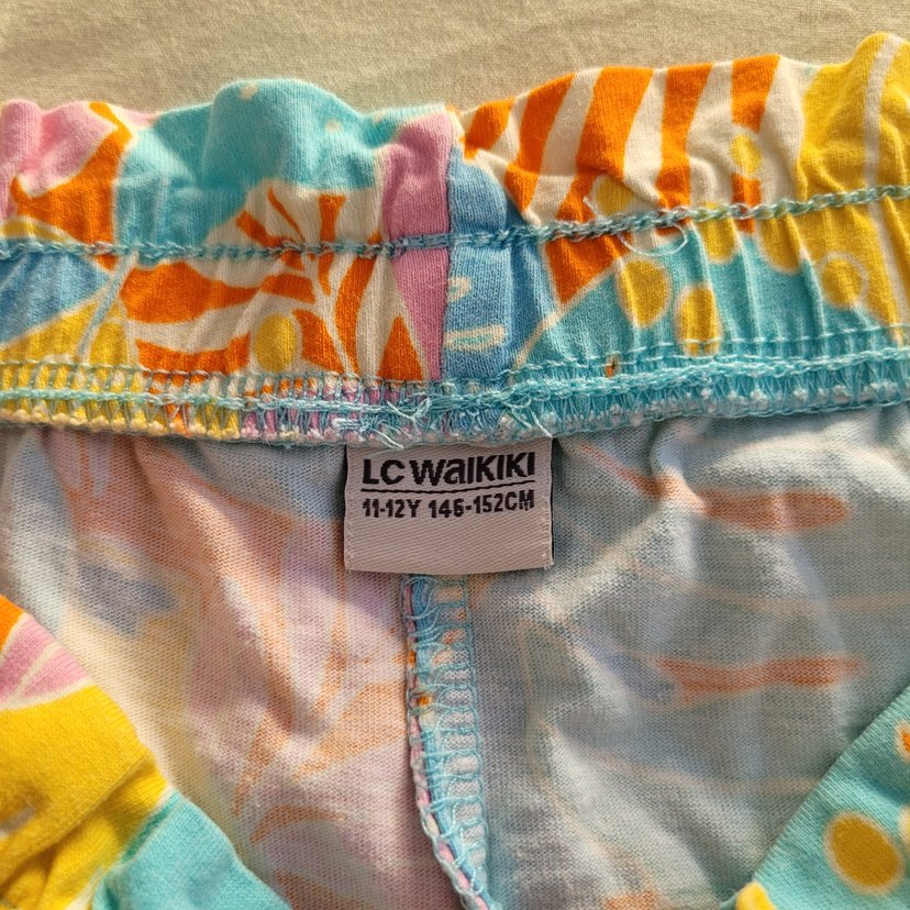 Renkli Desenli Mini Şort - Görsel 3