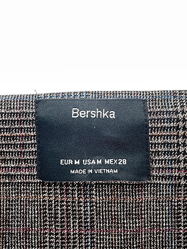 m Beden çeşitli Renk Bershka Blazer %70 İndirimli.