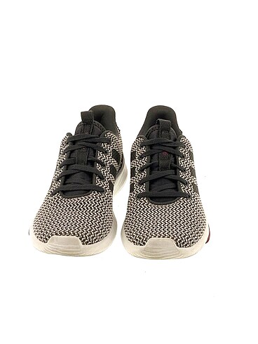 37,5 Beden Adidas Spor Ayakkabı %70 İndirimli.