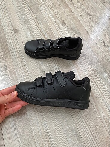 Adidas çocuk ayakkabısı