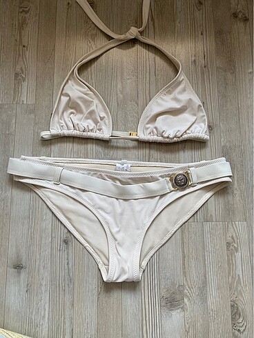 Zeki bikini takımı