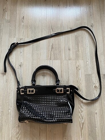 Nine west