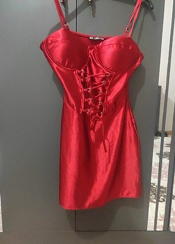38 Beden Mini saten elbise 