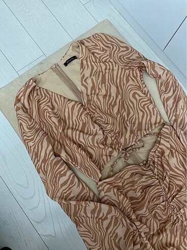 xs Beden Trendyolmilla zebra desen elbise