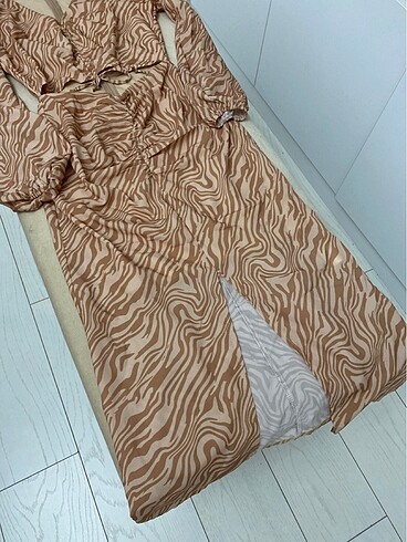 xs Beden camel Renk Trendyolmilla zebra desen elbise