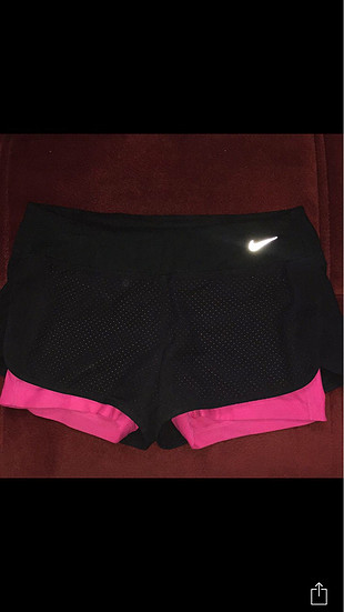 Nike taytlı şort