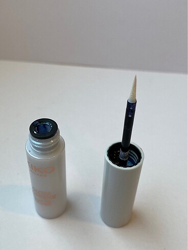 Kiko Kiko eyeliner gloss supreme glow ınl 01