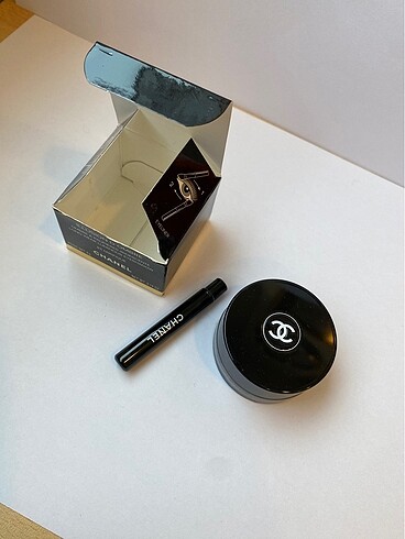 Beden Chanel illusion dombre 85 marafıque siyah ışıltılı göz farı