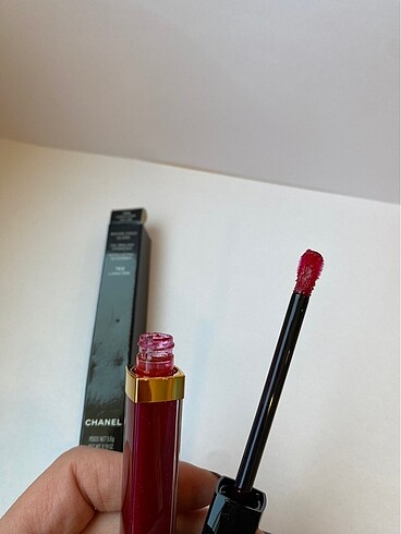 Beden Chanel rouge coco gloss likit ruj 766 caractere