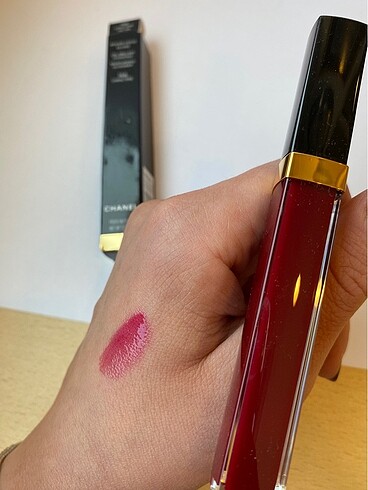 Chanel rouge coco gloss likit ruj 766 caractere