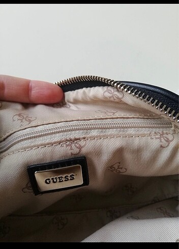  Beden siyah Renk Guess çanta