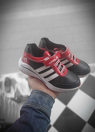 Adidas Çocuk spor