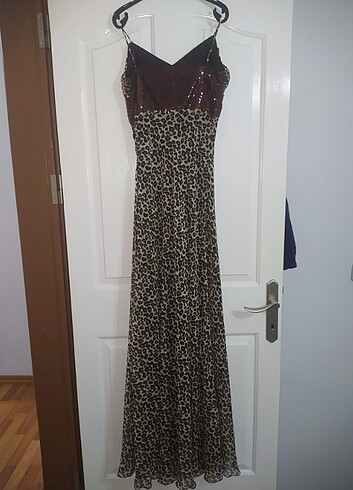 Leopar desenli uzun abiye 