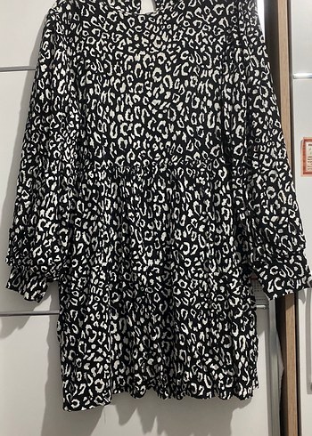 Trendyol & Milla Siyah Zebra Desenli Midi Kadın Elbise