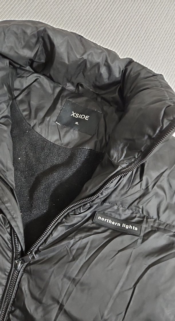 Siyah Kadın Kışlık Mont - Görsel 4