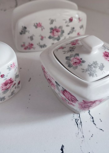 Çiçek Desenli Beyaz ve Gri Yemek Takımı - Görsel 4