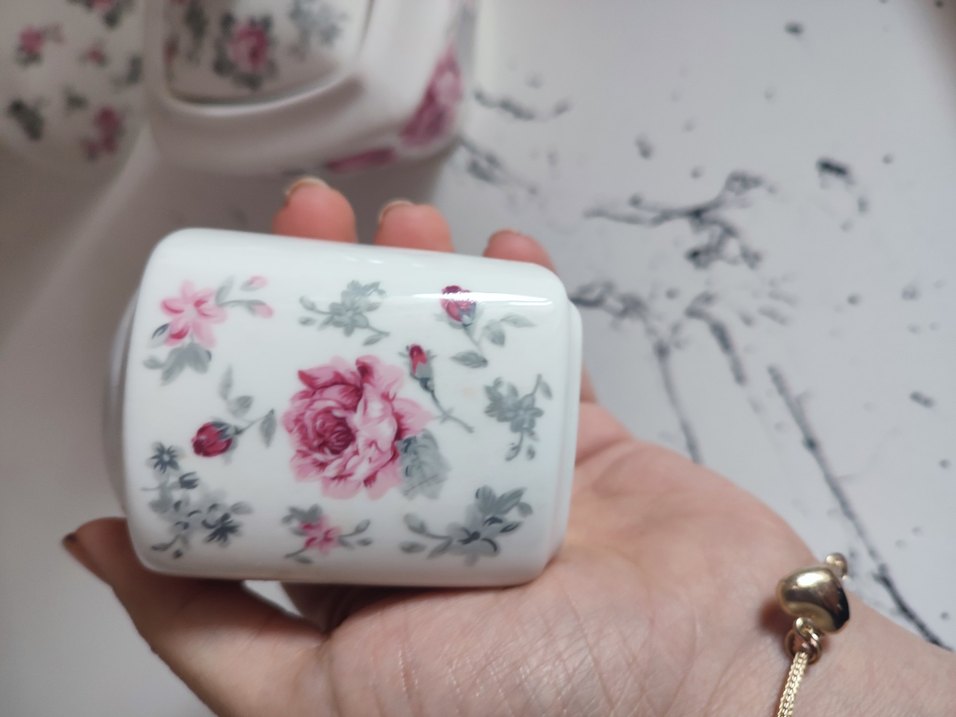 Çiçek Desenli Beyaz ve Gri Yemek Takımı - Görsel 5