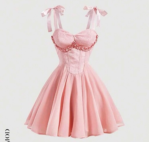 Pembe elbise