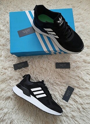 Adidas Spor Ayakkabı