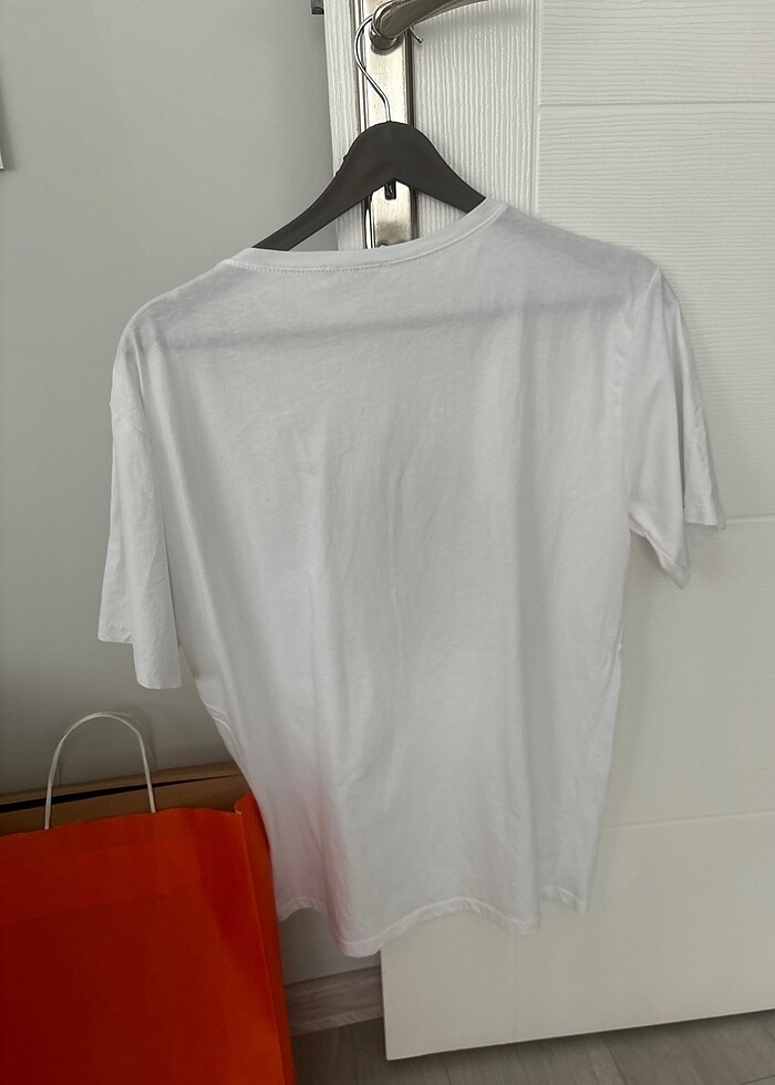 Beyaz taşlı tişört - Görsel 2