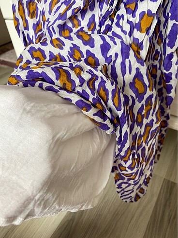 Degaje yaka diz üstü leopar elbise - Görsel 5